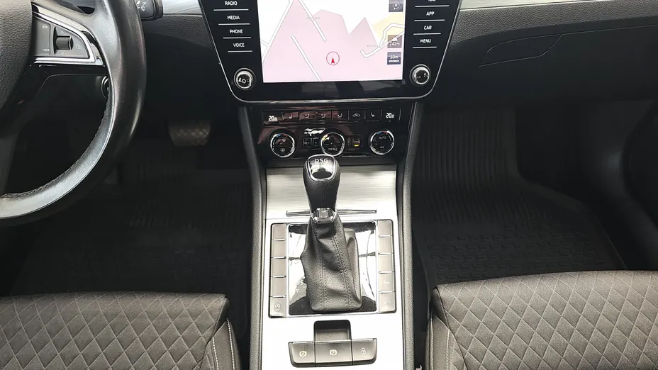 SKODA Superb Superb 1.5 TSI Ambition DSG