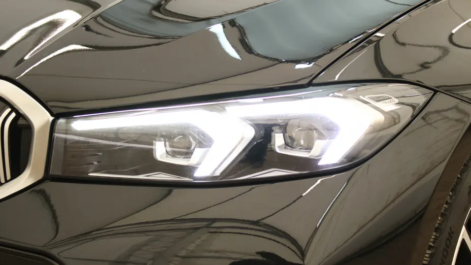 BMW Seria 3 318i M Sport aut
