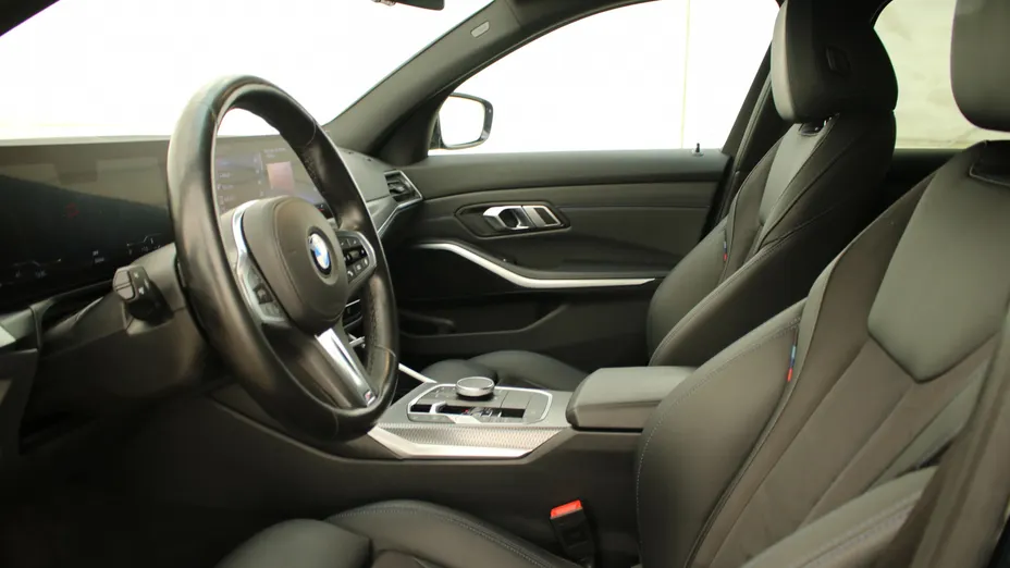 BMW Seria 3 318i M Sport aut