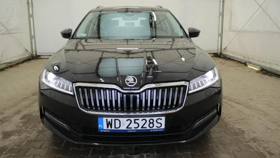 SKODA Superb Superb 2.0 TDI SCR Ambition DSG