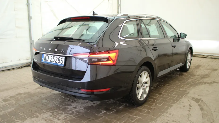 SKODA Superb Superb 2.0 TDI SCR Ambition DSG