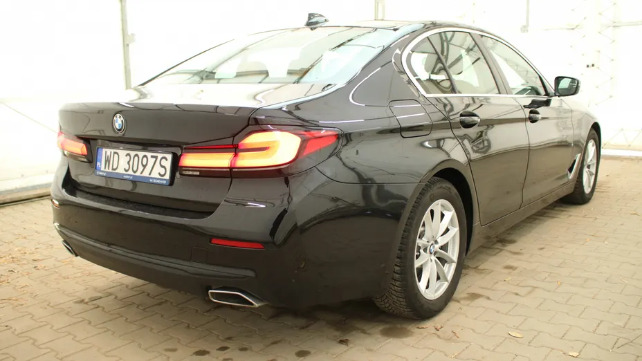 BMW Seria 5 520i mHEV aut