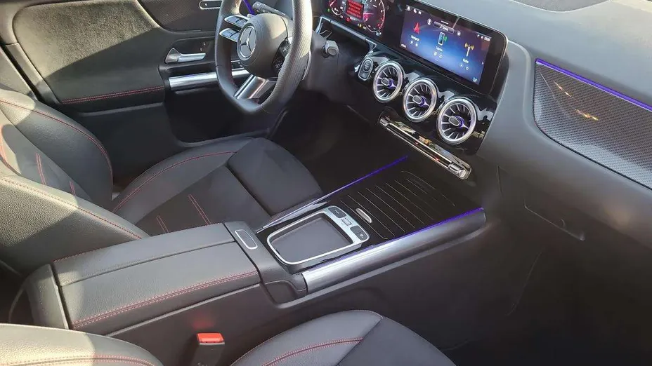 MERCEDES-BENZ GLA GLA 200 Style