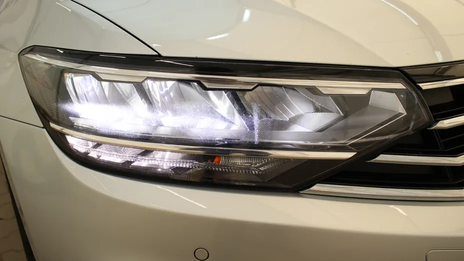 VOLKSWAGEN Passat Passat 2.0 TSI Business DSG