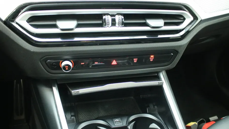 BMW Seria 3 318i M Sport aut