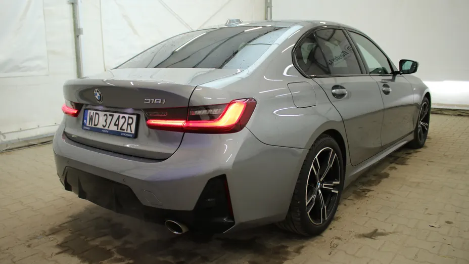BMW Seria 3 318i M Sport aut