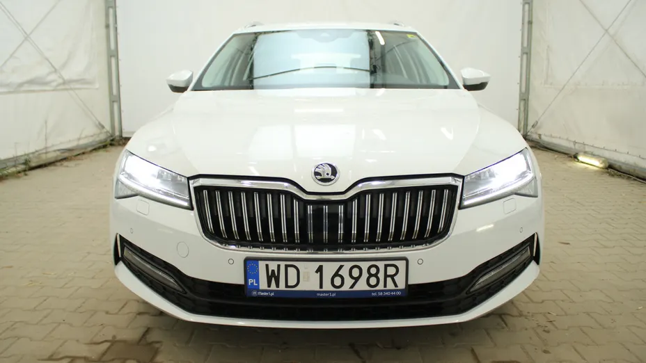SKODA Superb Superb 2.0 TDI SCR Ambition DSG