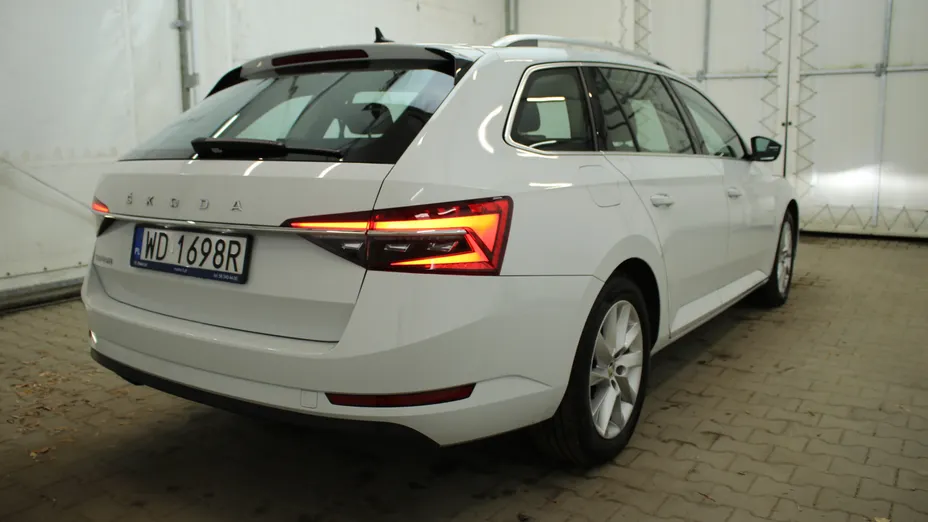 SKODA Superb Superb 2.0 TDI SCR Ambition DSG