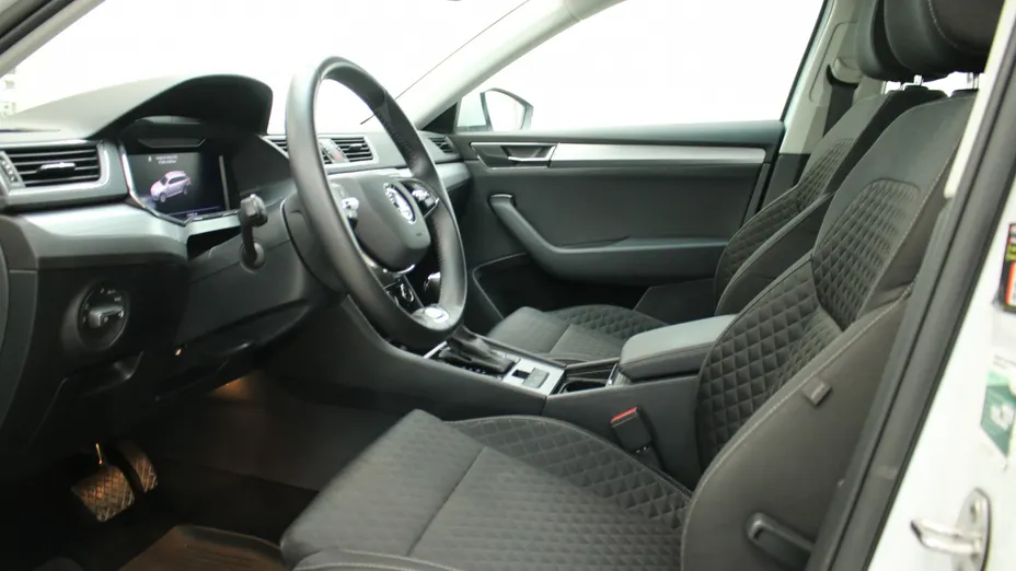 SKODA Superb Superb 2.0 TDI SCR Ambition DSG