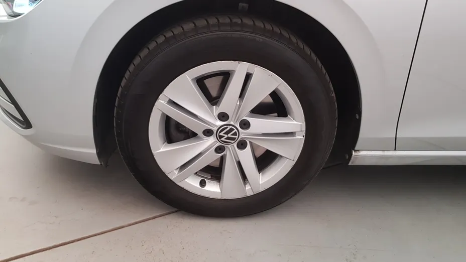 VOLKSWAGEN Golf Golf VIII 2.0 TDI Life