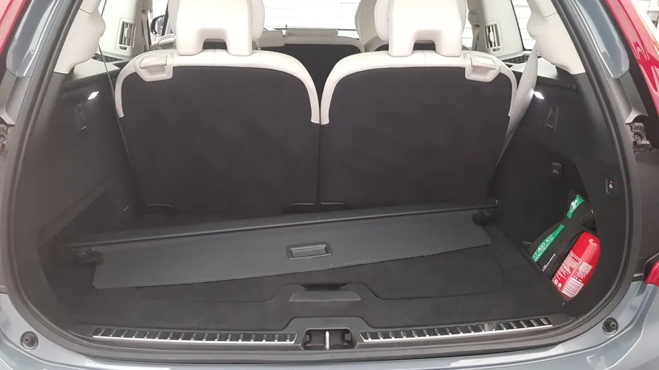 VOLVO XC90 XC90 T8 AWD Plug-In Hybrid Plus Dark 7os aut