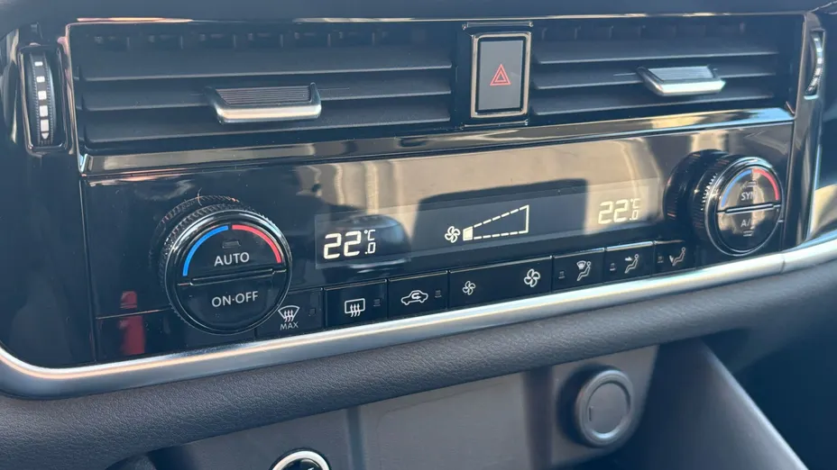 NISSAN Qashqai Qashqai 1.3 DIG-T mHEV N-Connecta