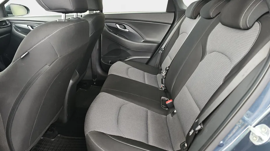 HYUNDAI i30 i30 1.5 DPI Classic +