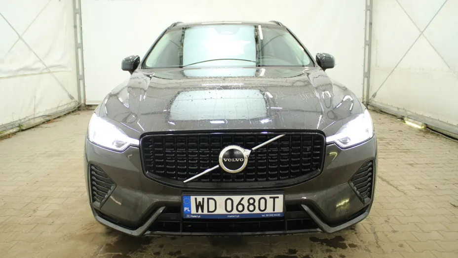 VOLVO XC60 XC60 B4 D AWD Plus Dark aut