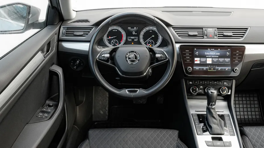 SKODA Superb Superb 2.0 TSI Ambition DSG