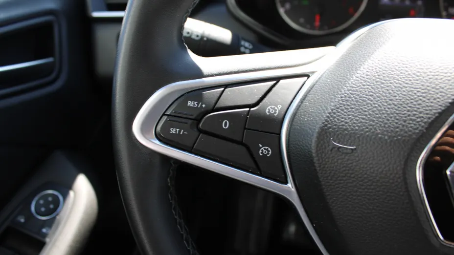 RENAULT Clio Clio 1.0 TCe Equilibre