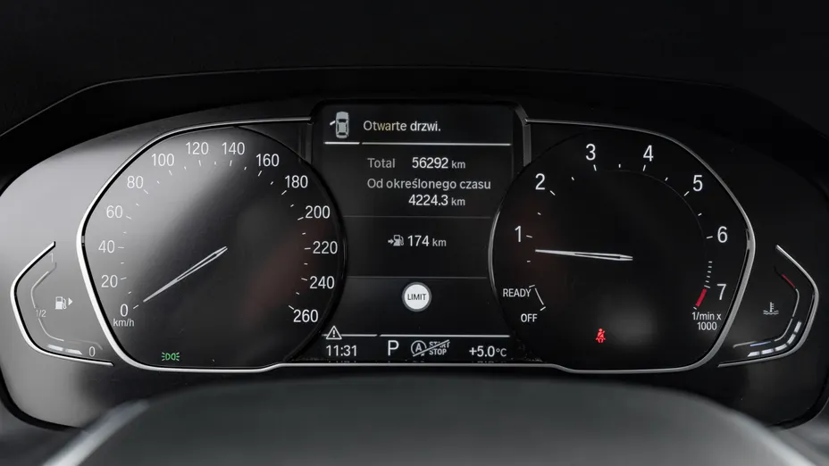 BMW Seria 3 318i Advantage aut