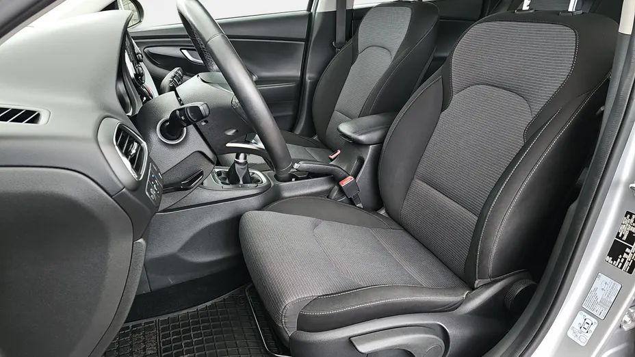 HYUNDAI i30 i30 1.0 T-GDI Modern