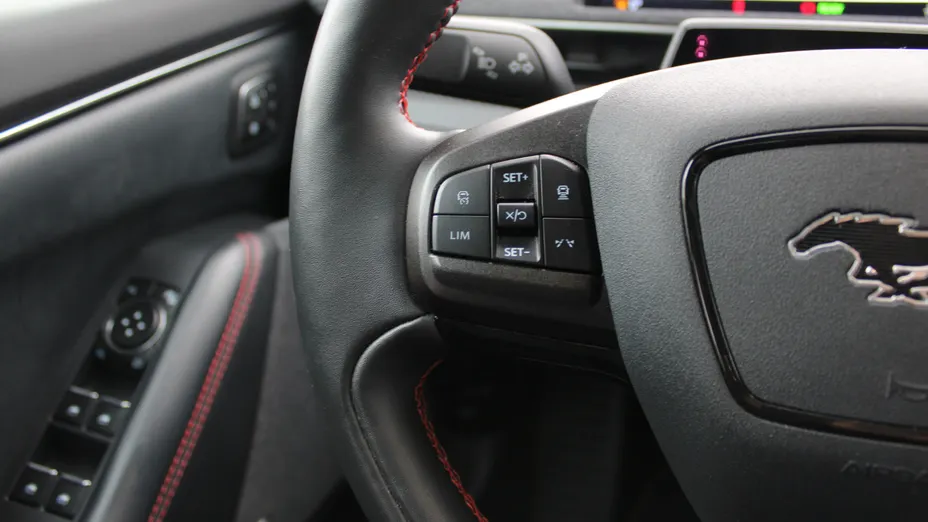 FORD Mustang Mach-E Mustang Mach-E 75kWh AWD