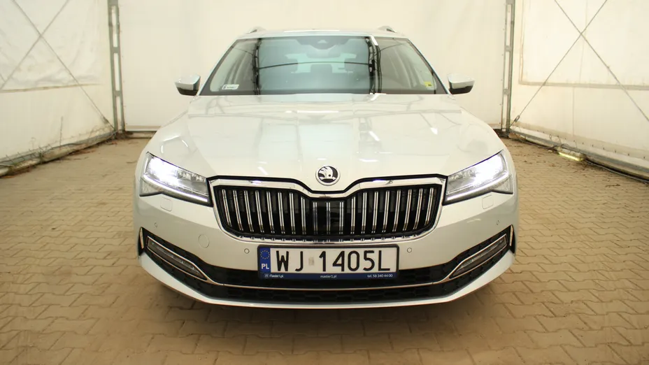 SKODA Superb Superb 2.0 TDI SCR Style DSG