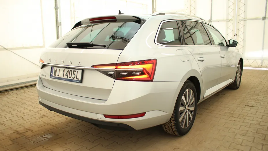 SKODA Superb Superb 2.0 TDI SCR Style DSG