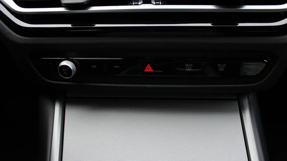 BMW Seria 3 320i aut