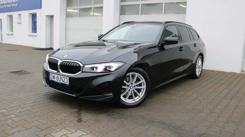 BMW Seria 3 320i aut