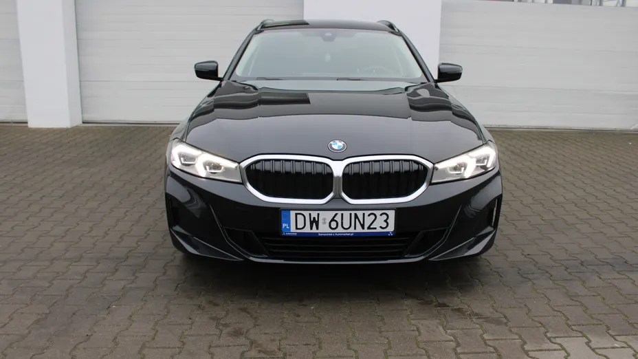 BMW Seria 3 320i aut