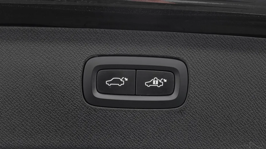 VOLVO XC90 XC90 T8 AWD Plug-In Hybrid Inscription 7os aut