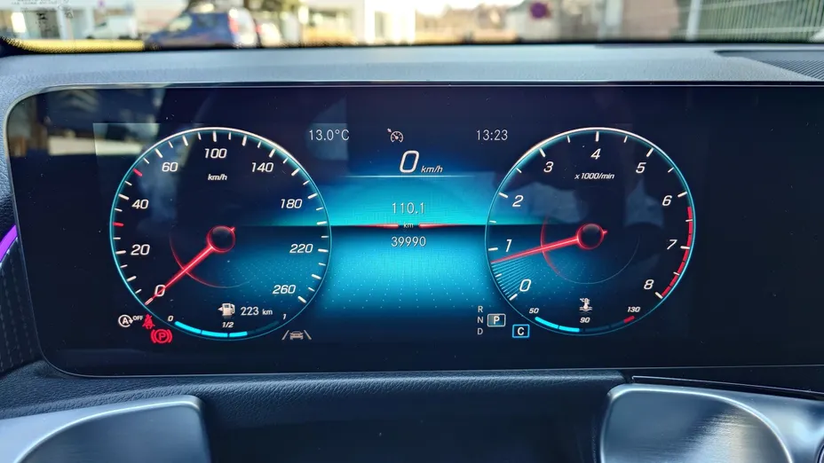 MERCEDES-BENZ GLB GLB 200 Progressive 7G-DCT