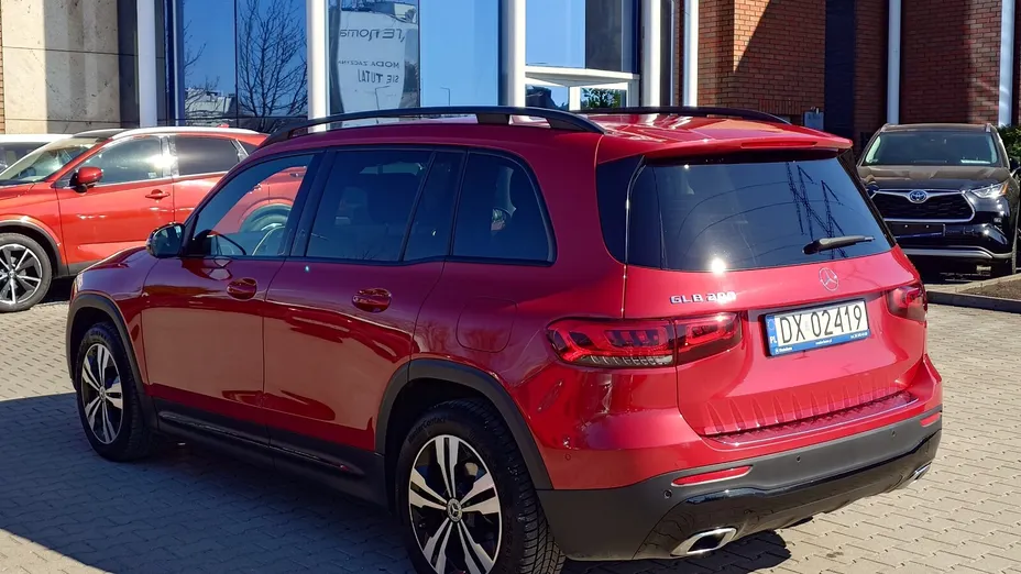 MERCEDES-BENZ GLB GLB 200 Progressive 7G-DCT
