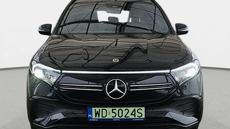 MERCEDES-BENZ EQA EQA 250 66.5kWh AMG Line