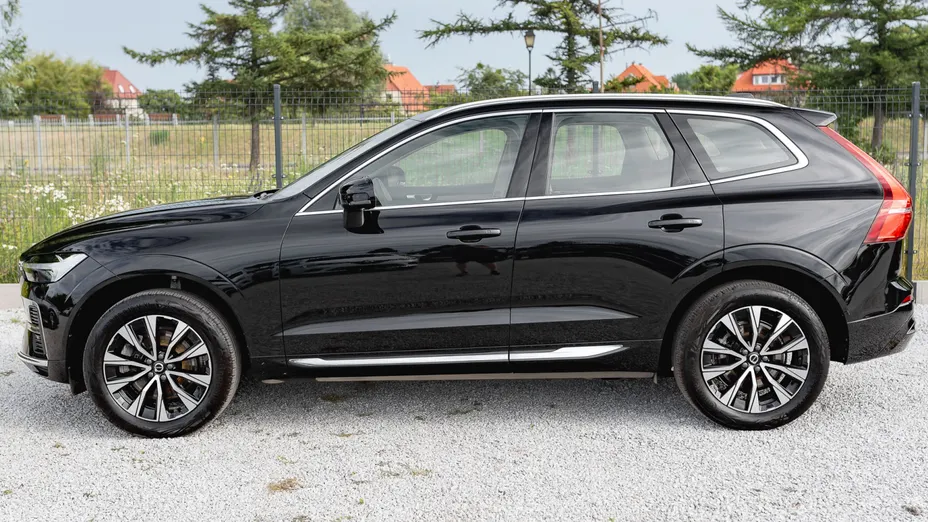 VOLVO XC60 XC60 B4 D AWD Plus Bright aut