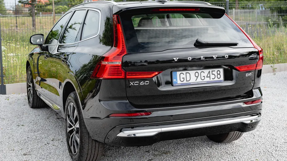 VOLVO XC60 XC60 B4 D AWD Plus Bright aut
