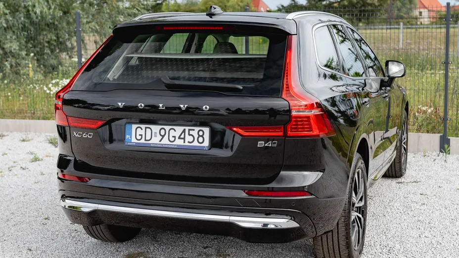 VOLVO XC60 XC60 B4 D AWD Plus Bright aut