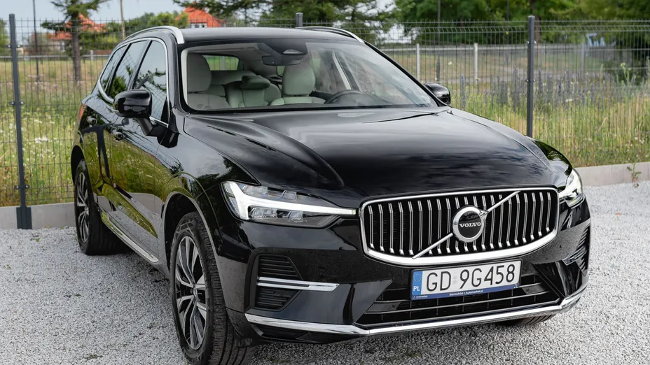 VOLVO XC60 XC60 B4 D AWD Plus Bright aut