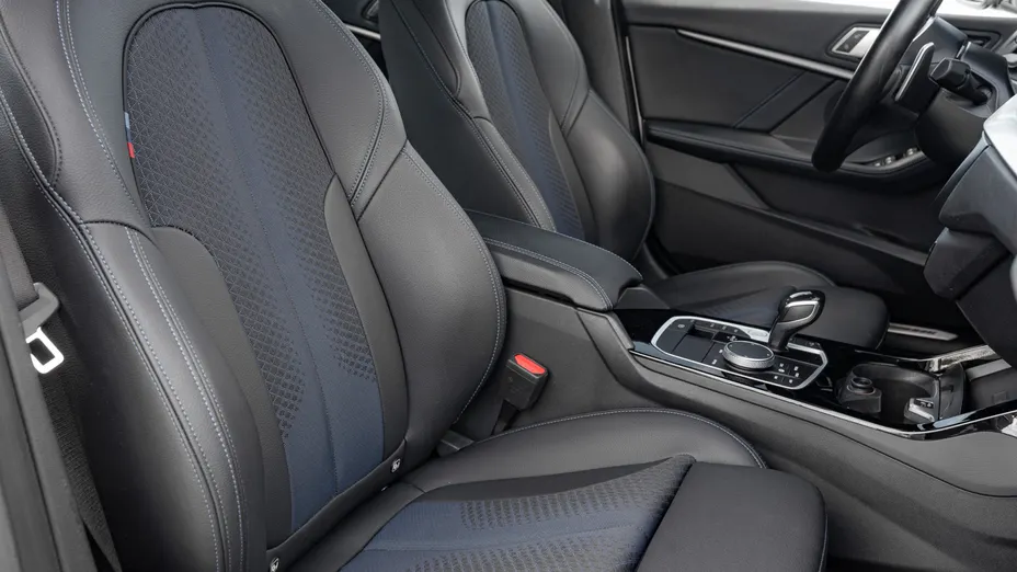 BMW Seria 2 220i M Sport sport-aut