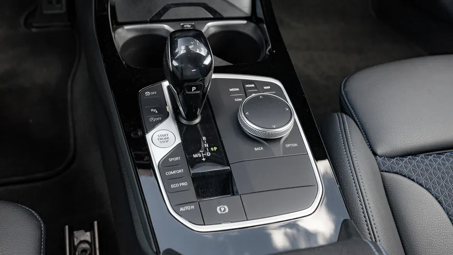 BMW Seria 2 220i M Sport sport-aut
