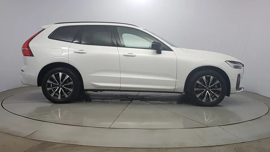 VOLVO XC60 XC60 B5 D AWD Plus Dark aut