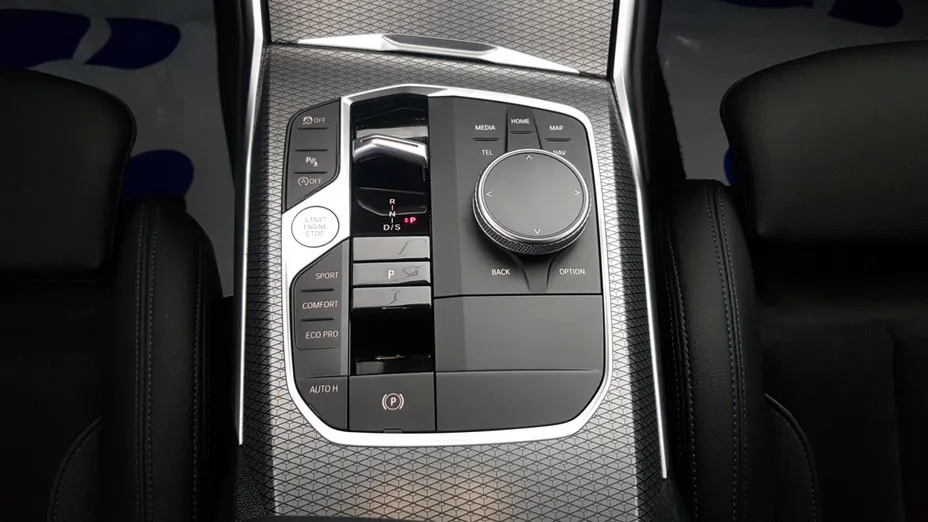 BMW Seria 3 318i M Sport aut
