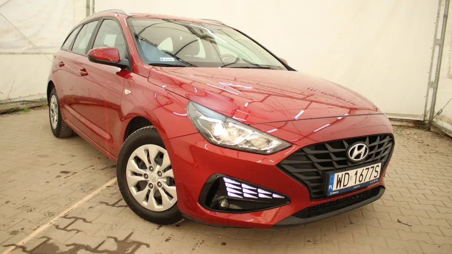 HYUNDAI i30 i30 1.5 DPI Classic +