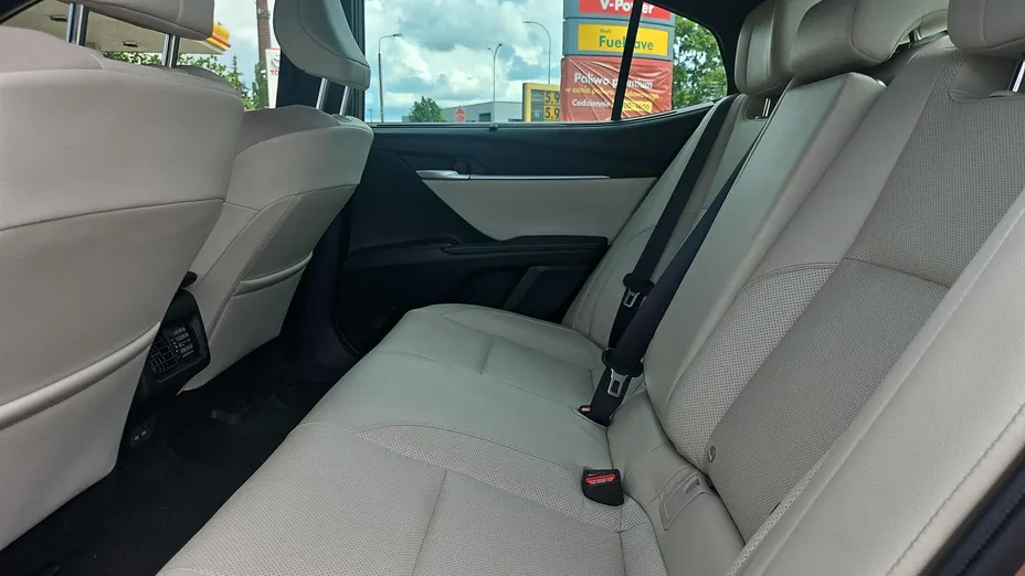 TOYOTA Camry Camry 2.5 Hybrid Dynamic Force Executive e-CVT
