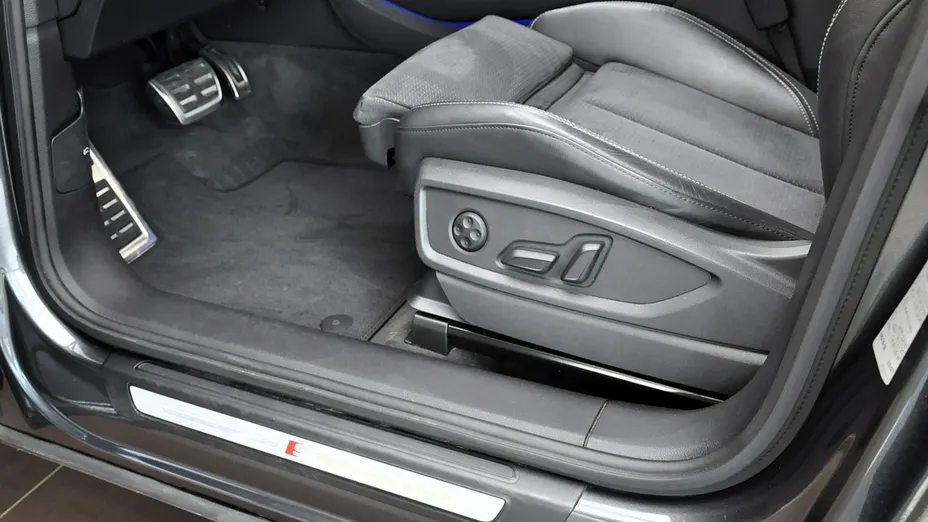 AUDI Q5 Q5 45 TFSI mHEV Quattro S Line S tronic