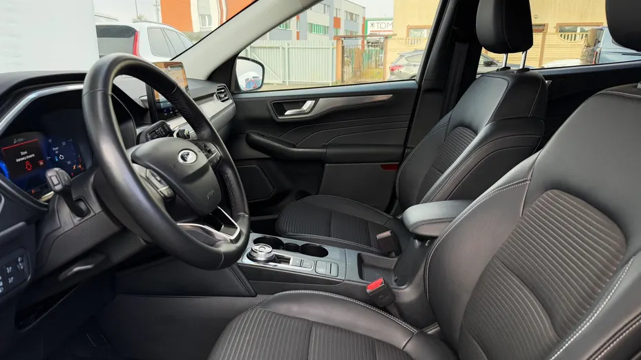 FORD Kuga Kuga 2.5 FHEV FWD Titanium