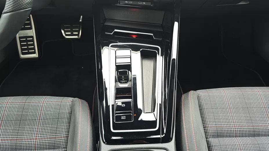 VOLKSWAGEN Golf Golf VIII 2.0 TSI GTI DSG