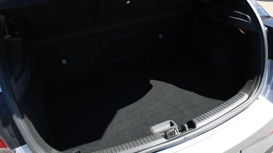 HYUNDAI i30 i30 1.5 DPI Smart