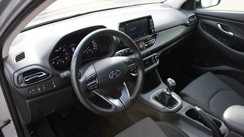 HYUNDAI i30 i30 1.5 DPI Smart