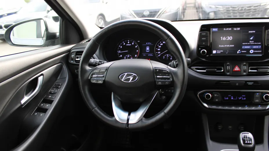 HYUNDAI i30 i30 1.5 DPI Smart