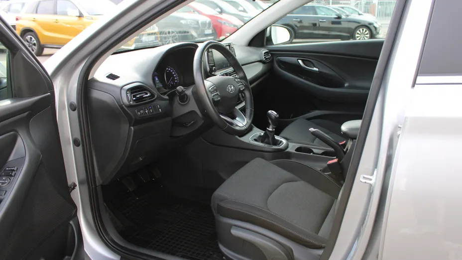 HYUNDAI i30 i30 1.5 DPI Smart
