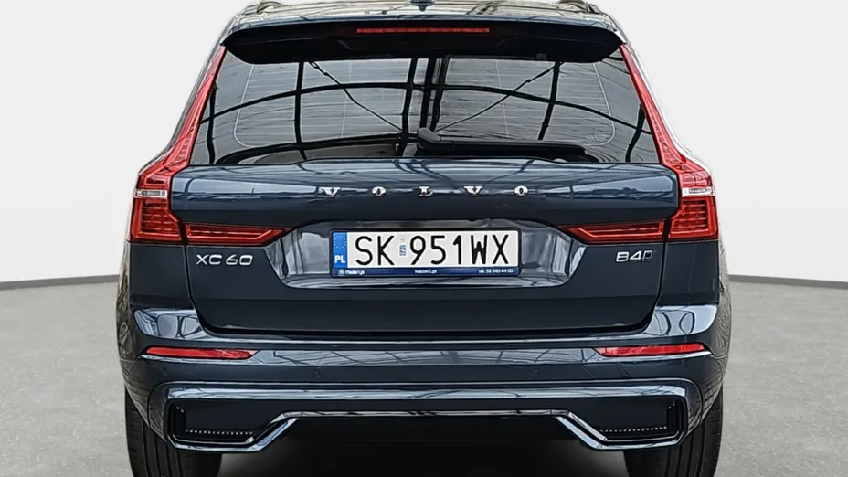 VOLVO XC60 XC60 B4 D AWD Plus Dark aut